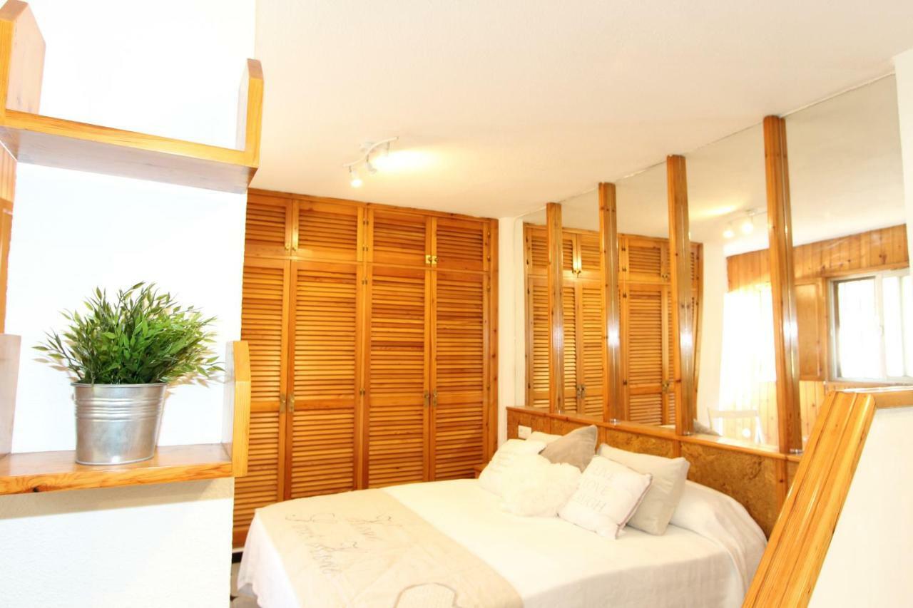 Viviendavelarde Apartment Malaga Ngoại thất bức ảnh